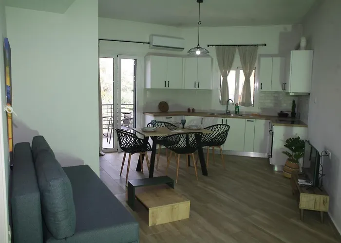 Aeraki House